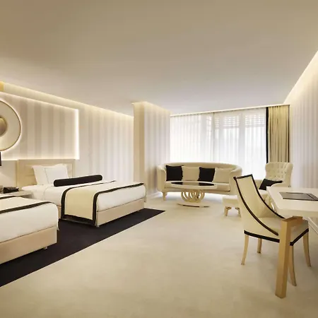 Ramada & Sisli Szálloda 4*