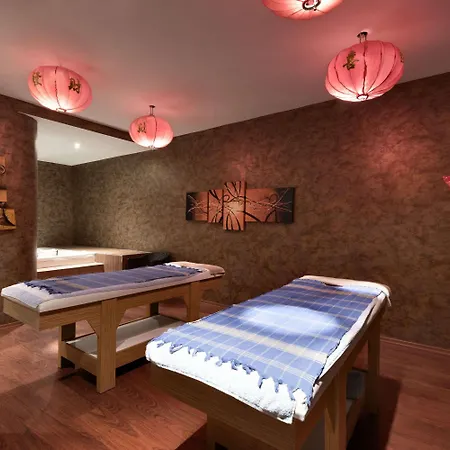 Ramada & Sisli Szálloda 4*