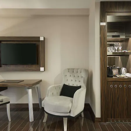 Hotel Ramada & Sisli Stambuł