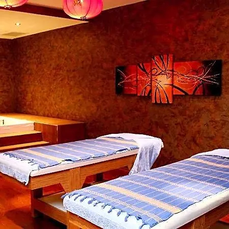 Ramada & Sisli 4*