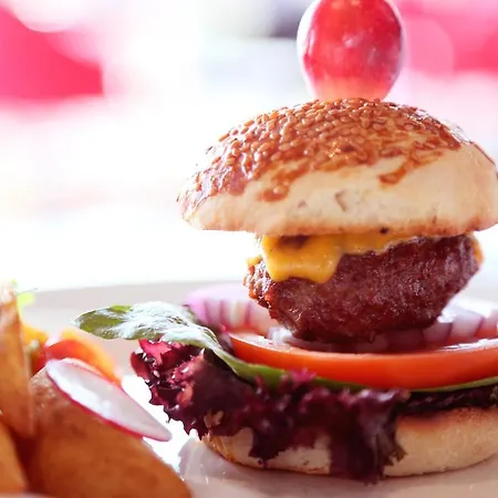 Ramada & Sisli Hotel 4*