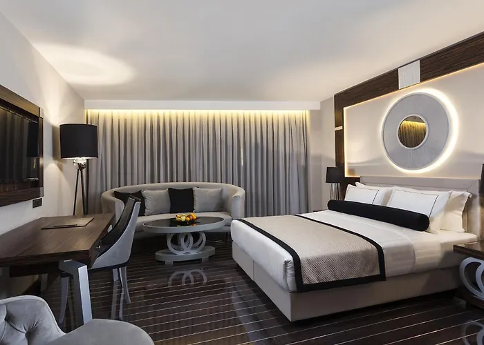 فندق Ramada & Sisli