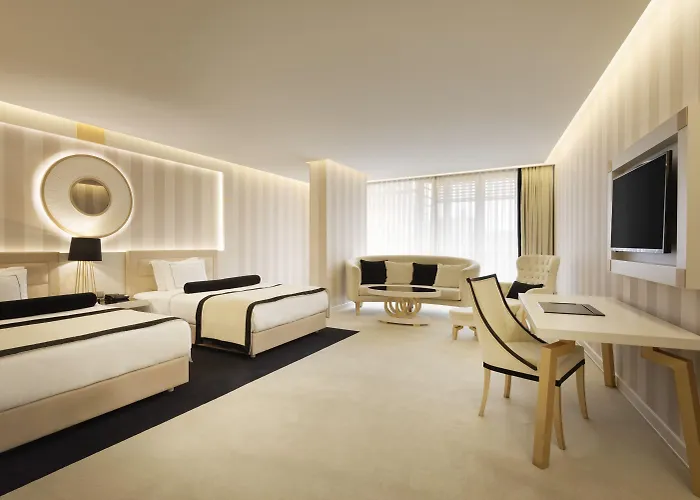 Ramada & Sisli 4*