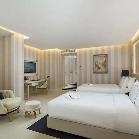 Hotel Ramada & Sisli