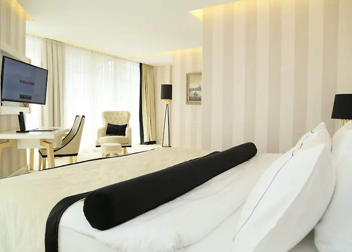Ramada & Sisli 4*